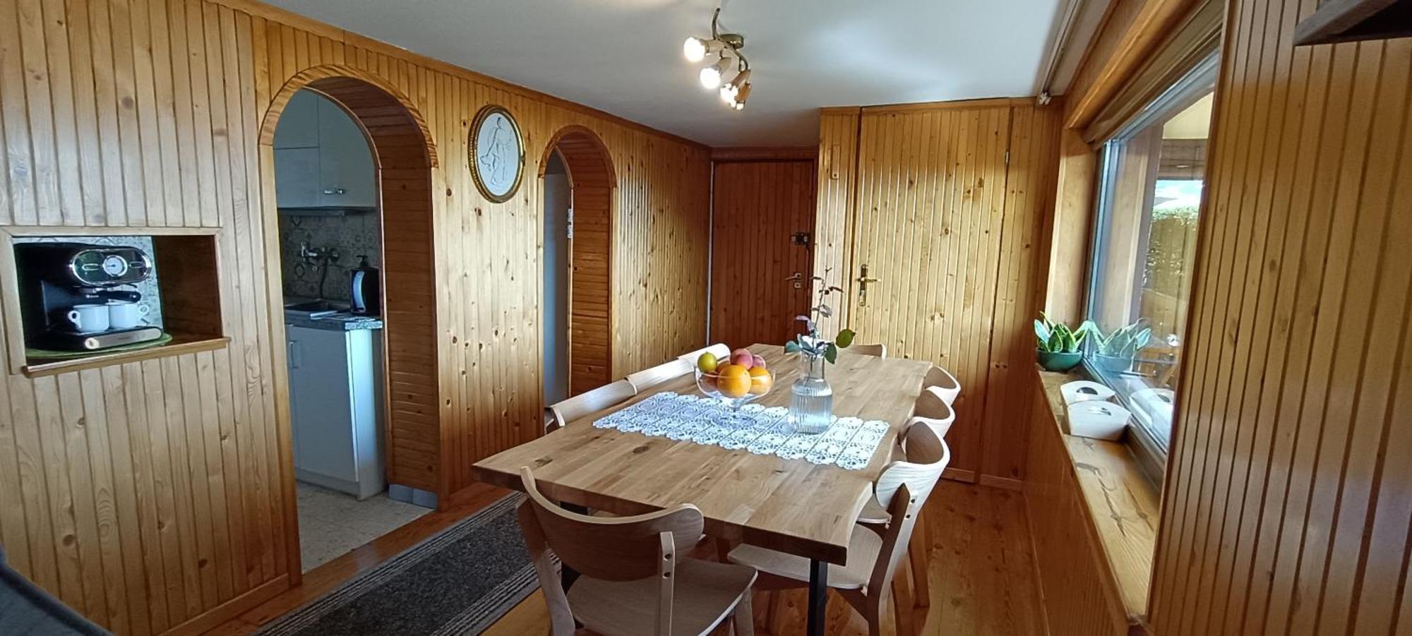 Domek Caloroczny Tresna Agata المظهر الخارجي الصورة