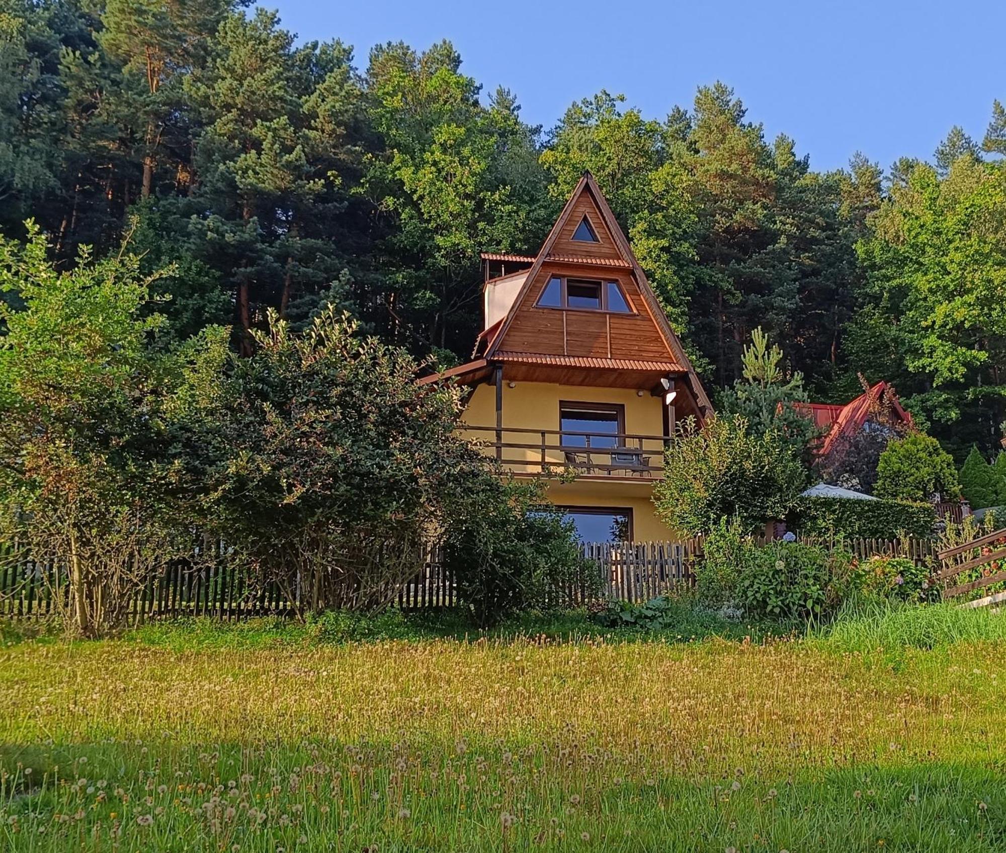 Domek Caloroczny Tresna Agata المظهر الخارجي الصورة
